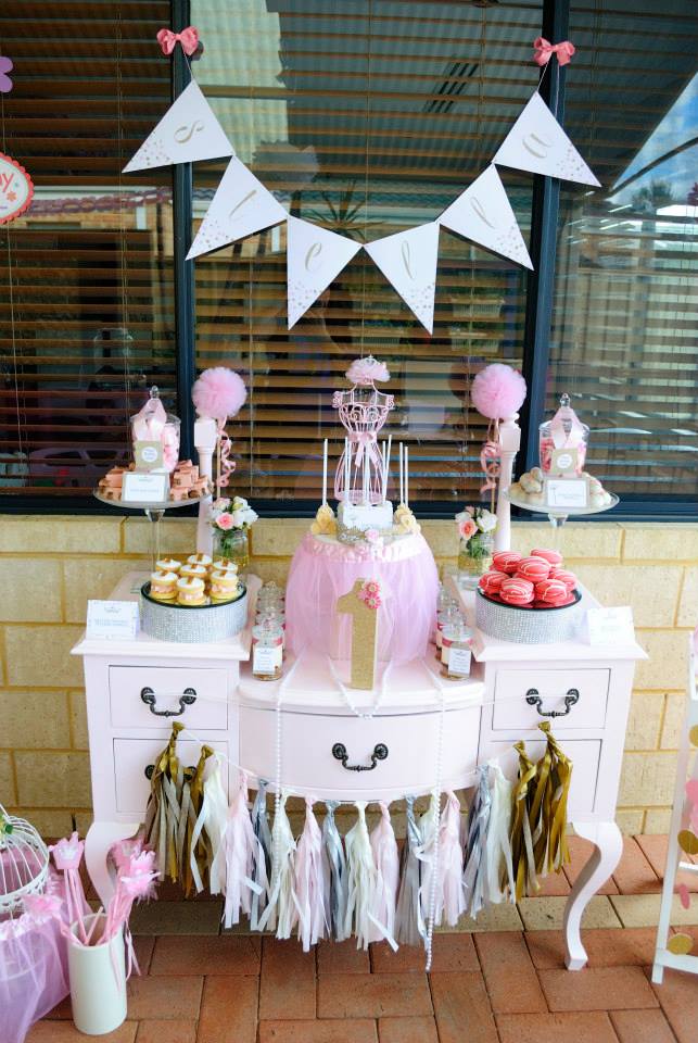 1st birthday Princess party - Opulenticity Party and Buffet Styling