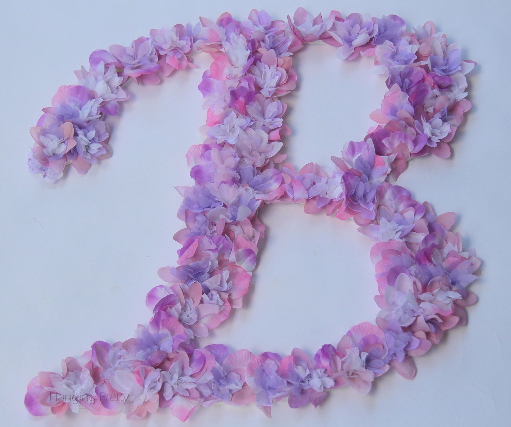 Floral letter custom made - Hanging Pretty