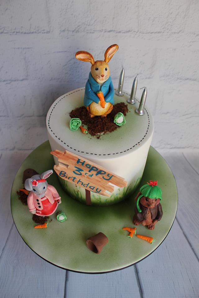 peter rabbit cake