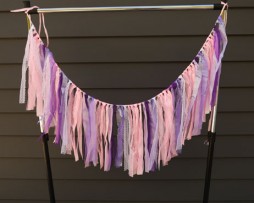 Purple lace ribbon garland - Small Favours