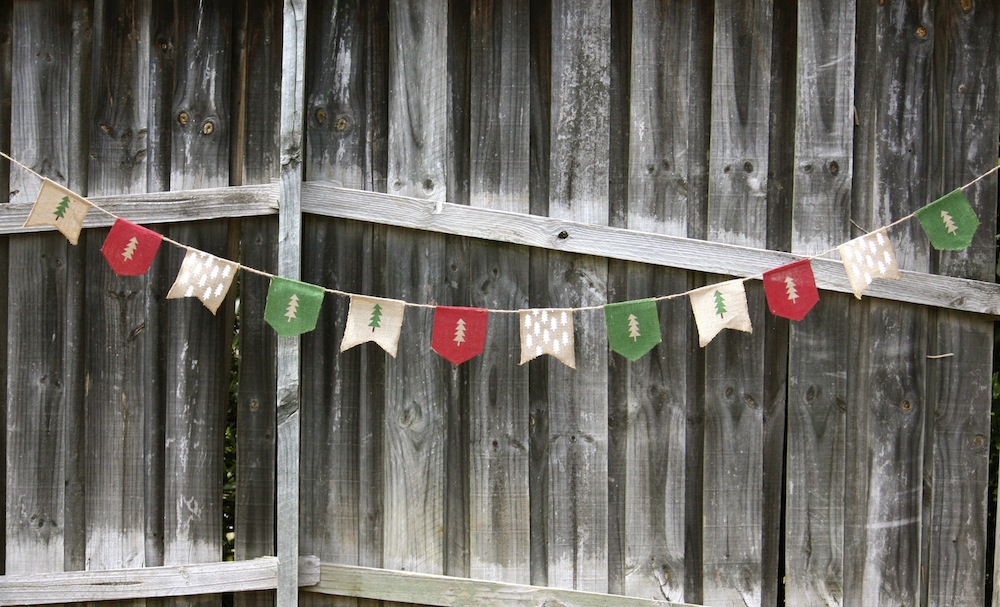 Vintage Christmas bunting, $24.99 - Style Party Love 