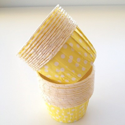 Yellow spot baking cups - Ruby Rabbit Partyware