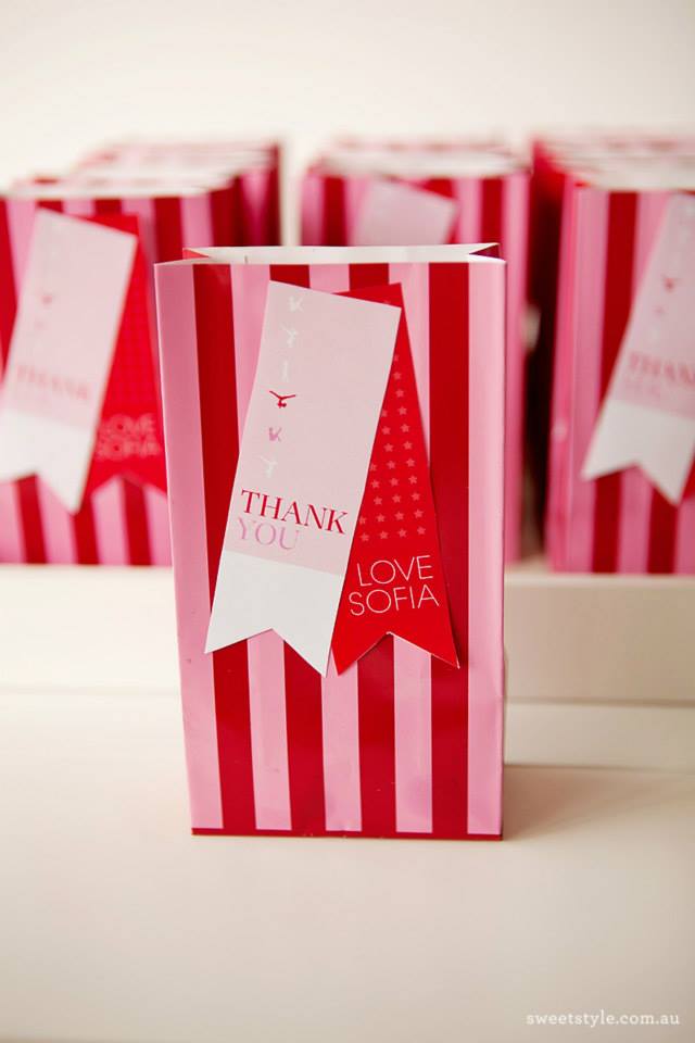 Favour bags - Styling and photos by Sweet Style