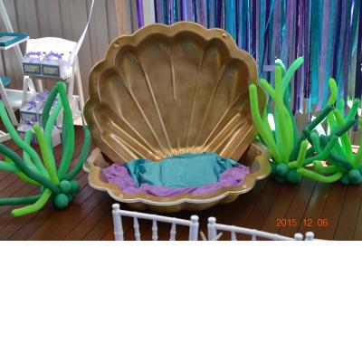 Gold clam shell for hire - Tiny Tots Toy Hire Sydney