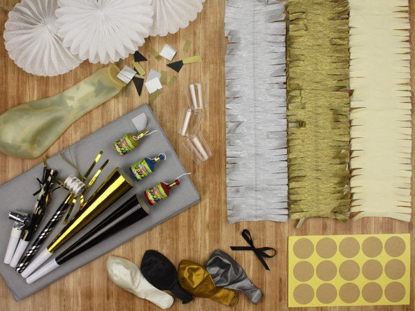 Fancy decorator kit - The Kit Source